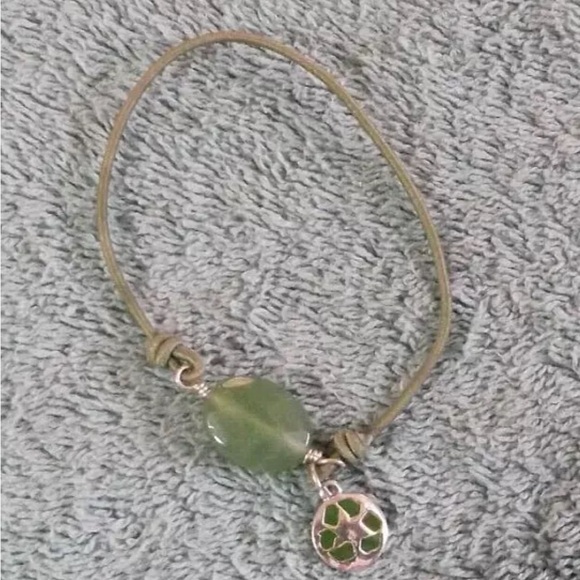 Vintage Boho Stretchy Recycle Green Bracelet - Picture 6 of 6